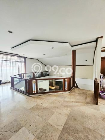 Jual Rumah Luas Megah Dengan View Eksklusif di Bintaro, Tangerang Selatan Jual Rumah Luas Megah Dengan View Eksklusif di Bintaro, Tangerang Selatan