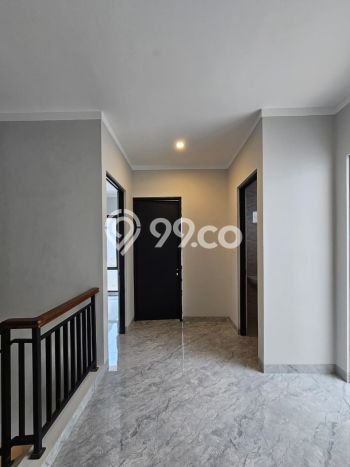 Dijual Rumah Luas Megah Dengan View Eksklusif di Graha Raya, Tangerang Selatan Dijual Rumah Luas Megah Dengan View Eksklusif di Graha Raya, Tangerang Selatan