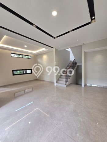 Rumah Mewah LB 284m2 Siap Huni Desain Elegan di BSD, Tangerang Rumah Mewah LB 284m2 Siap Huni Desain Elegan di BSD, Tangerang