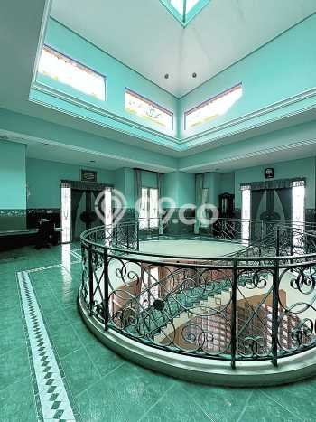 Dijual Rumah Luas Elegan Dengan View Cantik di Bintaro, Tangerang Selatan Dijual Rumah Luas Elegan Dengan View Cantik di Bintaro, Tangerang Selatan