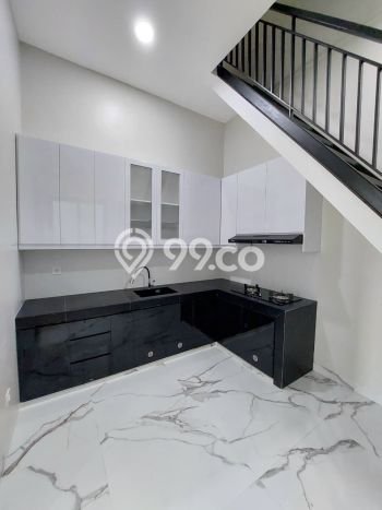 Hunian Eksklusif Siap Huni LT 127m2 di BSD, Tangerang Selatan Hunian Eksklusif Siap Huni LT 127m2 di BSD, Tangerang Selatan