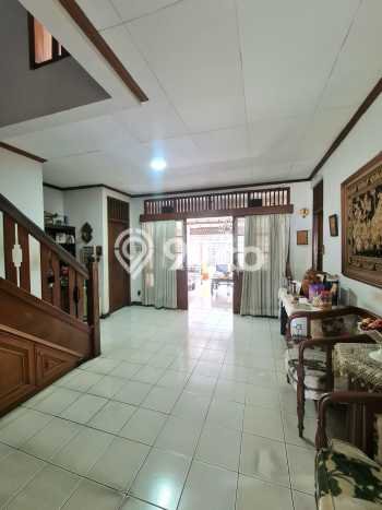 Jual Rumah Luas Elegan Dengan View Cantik di Bintaro, Tangerang Selatan Jual Rumah Luas Elegan Dengan View Cantik di Bintaro, Tangerang Selatan