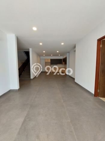 Rumah Mewah LB 700m2 Siap Pakai Desain Elegan di Alam Sutera, Tangerang Rumah Mewah LB 700m2 Siap Pakai Desain Elegan di Alam Sutera, Tangerang