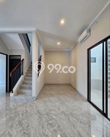 Dijual Rumah Luas Megah Dengan View Eksklusif di Graha Raya, Tangerang Selatan Dijual Rumah Luas Megah Dengan View Eksklusif di Graha Raya, Tangerang Selatan