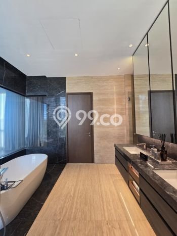 Hunian Eksklusif Dijual LT 750m2 di BSD, Tangerang Selatan Hunian Eksklusif Dijual LT 750m2 di BSD, Tangerang Selatan