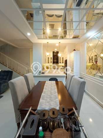 Ready to Use! Premium House LT 165m2 Desain Elegan di Bintaro Ready to Use! Premium House LT 165m2 Desain Elegan di Bintaro