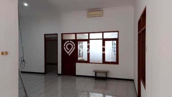 Jual Rumah Mewah Elegan Dengan View Cantik di Surabaya Kota, Surabaya Jual Rumah Mewah Elegan Dengan View Cantik di Surabaya Kota, Surabaya