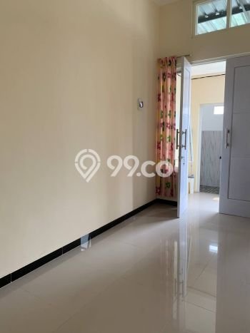 Rumah Modern Cantik 2 KT Bisa Langsung Pindah di Rungkut Rumah Modern Cantik 2 KT Bisa Langsung Pindah di Rungkut