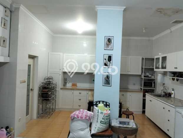 Rumah Elit Modern Tanpa Renovasi di Surabaya Kota Surabaya Rumah Elit Modern Tanpa Renovasi di Surabaya Kota Surabaya