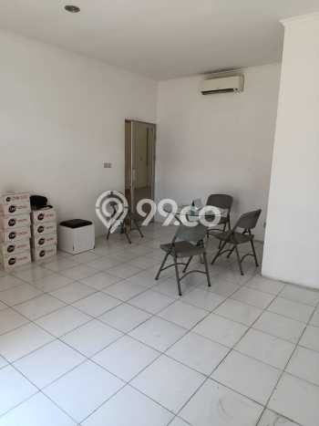 Gudang Strategis Kawasan Wiyung, Luas 180m2m², Kawasan Bisnis, Lokasi Ramai Gudang Strategis Kawasan Wiyung, Luas 180m2m², Kawasan Bisnis, Lokasi Ramai