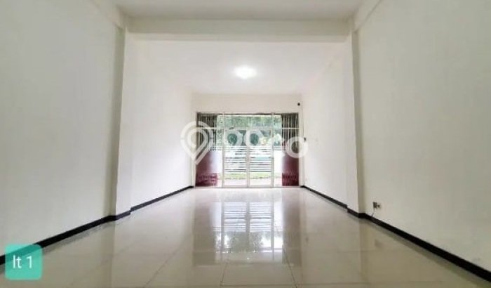 Ruko Bagus Dijual LB 228m2 Lokasi Strategis Surabaya Area Cocok untuk Bisnis Ruko Bagus Dijual LB 228m2 Lokasi Strategis Surabaya Area Cocok untuk Bisnis
