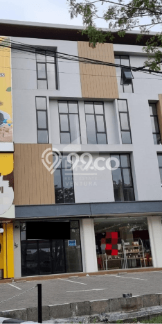 Ruko paling strategis disewakan di Rungkut Surabaya Ruko paling strategis disewakan di Rungkut Surabaya