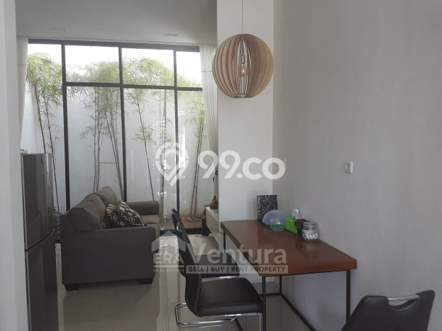 Dijual Rumah Modern 4 KT di Pakuwon City, Surabaya Dijual Rumah Modern 4 KT di Pakuwon City, Surabaya