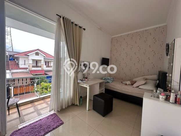 Jual Rumah Luas Elegan Dengan View Eksklusif di Cikunir, Bekasi Jual Rumah Luas Elegan Dengan View Eksklusif di Cikunir, Bekasi