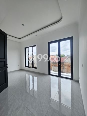 Rumah Modern 5 KT di Jatibening Bekasi Semi Furnished Rumah Modern 5 KT di Jatibening Bekasi Semi Furnished