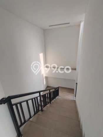Kantor Disewakan Cepat di Mampang Prapatan Jakarta Selatan LB 1750m2 Kantor Disewakan Cepat di Mampang Prapatan Jakarta Selatan LB 1750m2