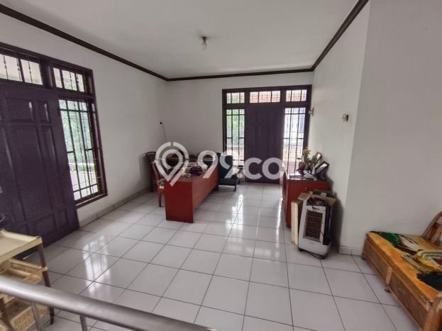 Jual Rumah Luas Megah Dengan View Cantik di Duri Kosambi, Jakarta Barat Jual Rumah Luas Megah Dengan View Cantik di Duri Kosambi, Jakarta Barat