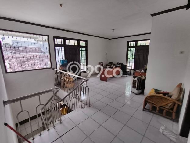 Jual Rumah Luas Megah Dengan View Cantik di Duri Kosambi, Jakarta Barat Jual Rumah Luas Megah Dengan View Cantik di Duri Kosambi, Jakarta Barat