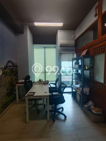 Unit Kantor Dijual di Jakarta Barat LT 178m2 & LB 178m2 Unit Kantor Dijual di Jakarta Barat LT 178m2 & LB 178m2