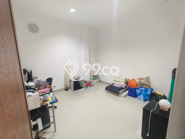 Rumah Mewah LB 300m2 Siap Huni Desain Elegan di Jakarta Garden City, Jakarta Timur Rumah Mewah LB 300m2 Siap Huni Desain Elegan di Jakarta Garden City, Jakarta Timur