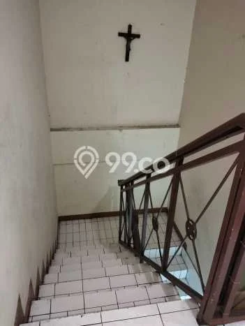 Rumah sewa siap huni 7 Kamar Tidur di Tomang, Jakarta Barat Rumah sewa siap huni 7 Kamar Tidur di Tomang, Jakarta Barat