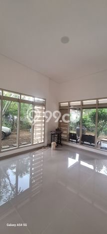 Ready to Use! Luxury House LT 528m2 Desain Modern di Tanah Sareal Ready to Use! Luxury House LT 528m2 Desain Modern di Tanah Sareal