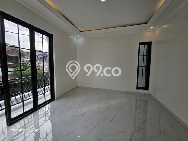 Jual Rumah Strategis Bagus Punya 4 KT di Cinere Depok SHM Jual Rumah Strategis Bagus Punya 4 KT di Cinere Depok SHM