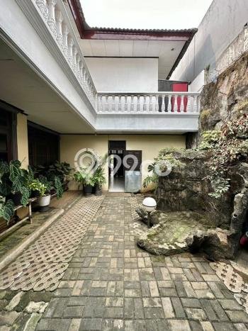 Rumah Mewah Siap Huni LT 600m2 di Cinere, Depok Rumah Mewah Siap Huni LT 600m2 di Cinere, Depok