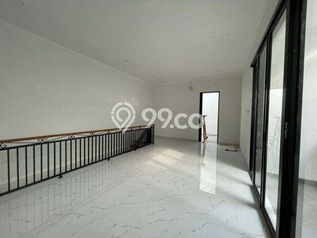 PROPERTI UNGGULAN! Rumah Premium area Cinere, LT 162m² Bangunan 150m² PROPERTI UNGGULAN! Rumah Premium area Cinere, LT 162m² Bangunan 150m²