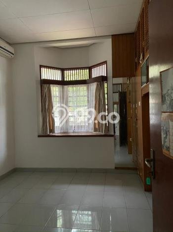 Rumah Kontrakan Jakarta Selatan LT 380m2 LB 250m2 Kawasan Cinere Rumah Kontrakan Jakarta Selatan LT 380m2 LB 250m2 Kawasan Cinere