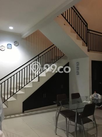 For Sale! Luxury House LT 183m2 Desain Elegan di Pondok Labu For Sale! Luxury House LT 183m2 Desain Elegan di Pondok Labu