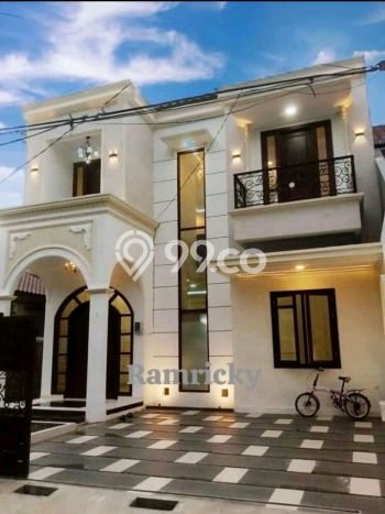 Ready to Use! Premium House LT 216m2 Desain Elegan di Pondok Kelapa Ready to Use! Premium House LT 216m2 Desain Elegan di Pondok Kelapa