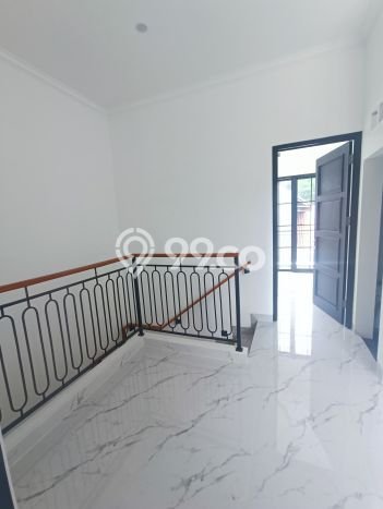 Hunian Cantik Modern Lb 75m2 di Cipayung, Jakarta Timur Hunian Cantik Modern Lb 75m2 di Cipayung, Jakarta Timur