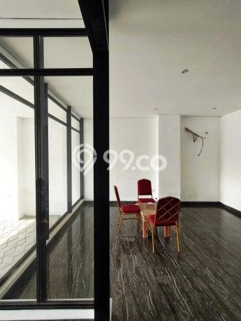 Kantor Dijual di Jatinegara Jakarta Timur dengan Luas Bangunan 755m2 Kantor Dijual di Jatinegara Jakarta Timur dengan Luas Bangunan 755m2
