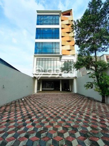 Kantor Dijual di Jatinegara Jakarta Timur dengan Luas Bangunan 755m2 Kantor Dijual di Jatinegara Jakarta Timur dengan Luas Bangunan 755m2