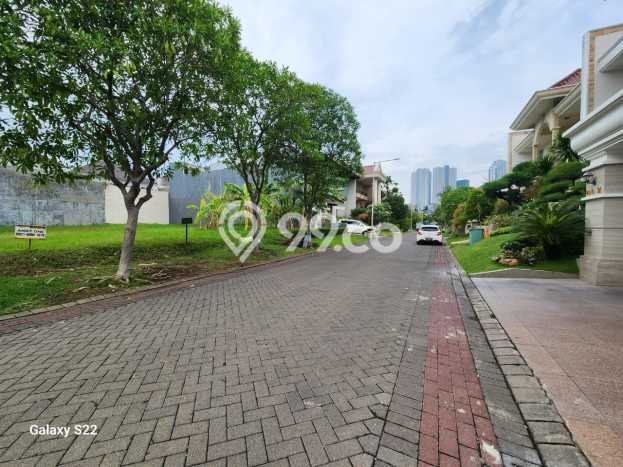 Lahan Dijual Lokasi Strategis di Surabaya dengan Luas 450m2 Lahan Dijual Lokasi Strategis di Surabaya dengan Luas 450m2