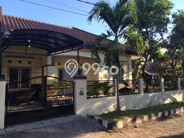 Rumah Eksklusif Siap Huni LT 288m2 di Rungkut, Surabaya Rumah Eksklusif Siap Huni LT 288m2 di Rungkut, Surabaya