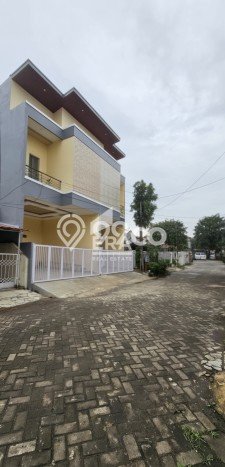 For Sale Hunian Rumah Terawat 3 KT di Harapan Indah, Bekasi For Sale Hunian Rumah Terawat 3 KT di Harapan Indah, Bekasi