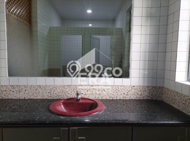 Untuk Dijual! Ruko di Pangeran Jayakarta Jakarta Pusat LT 81m2 / LB 243m2 Kawasan Strategis Untuk Dijual! Ruko di Pangeran Jayakarta Jakarta Pusat LT 81m2 / LB 243m2 Kawasan Strategis