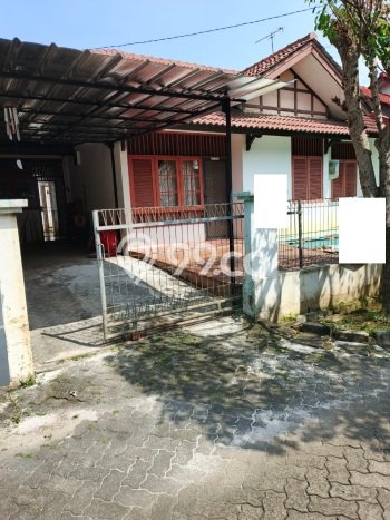 Rumah Modern 3 KT di Kemang Pratama Bekasi Unfurnished Rumah Modern 3 KT di Kemang Pratama Bekasi Unfurnished