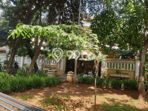 Dijual Rumah Mewah Elegan Dengan View Eksklusif di Pegangsaan, Jakarta Pusat Dijual Rumah Mewah Elegan Dengan View Eksklusif di Pegangsaan, Jakarta Pusat
