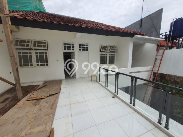 Siap Huni Rumah Mewah 4 Kamar di Ancol Dekat ke Mana Saja Siap Huni Rumah Mewah 4 Kamar di Ancol Dekat ke Mana Saja