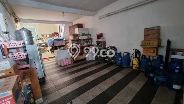 For Sale! Premium House LT 513m2 Desain Elegan di Sukomanunggal For Sale! Premium House LT 513m2 Desain Elegan di Sukomanunggal