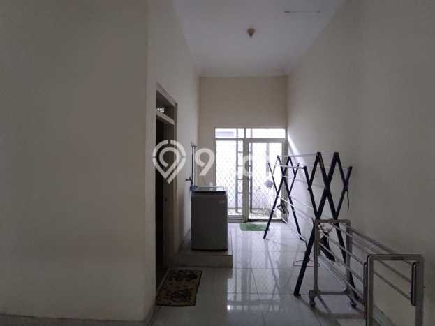 Rumah Elit Modern Siap Huni di Manyar Surabaya Rumah Elit Modern Siap Huni di Manyar Surabaya