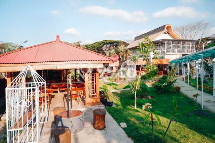Area Ramai! Komersial Dijual di Purwodadi untuk Bisnis Luas Bangunan 1200m2 Area Ramai! Komersial Dijual di Purwodadi untuk Bisnis Luas Bangunan 1200m2