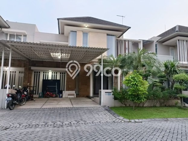 Dijual Hunian Mewah dengan Fasilitas Sekitar Komplit di Wiyung, Surabaya Dijual Hunian Mewah dengan Fasilitas Sekitar Komplit di Wiyung, Surabaya
