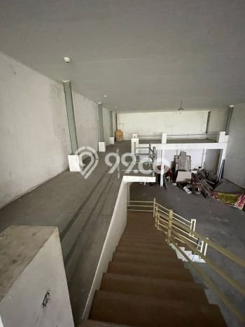 Unit Ruko Dijual di Wiyung Surabaya 550m2 Unit Ruko Dijual di Wiyung Surabaya 550m2