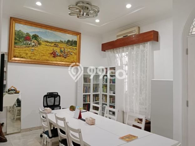 For Sale! Premium House LT 404m2 Desain Elegan di Pondok Indah For Sale! Premium House LT 404m2 Desain Elegan di Pondok Indah