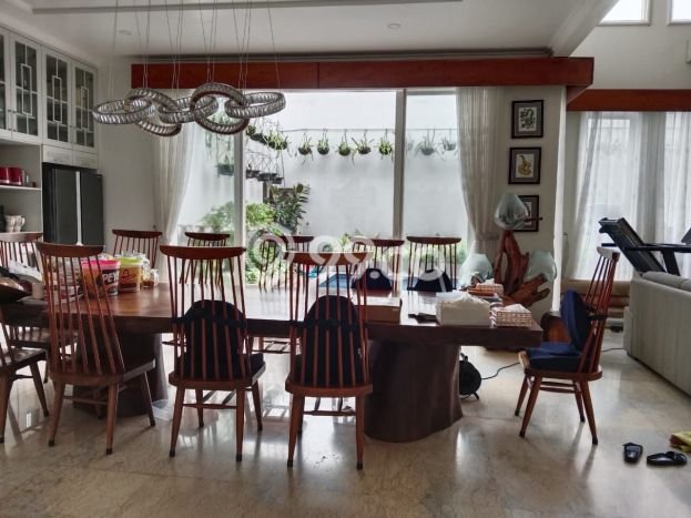 For Sale! Premium House LT 404m2 Desain Elegan di Pondok Indah For Sale! Premium House LT 404m2 Desain Elegan di Pondok Indah