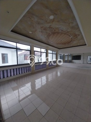 Rumah Kondisi Baik Disewakan di Ampera, Jakarta Selatan LT 1000m2, LB 1200m2 Rumah Kondisi Baik Disewakan di Ampera, Jakarta Selatan LT 1000m2, LB 1200m2